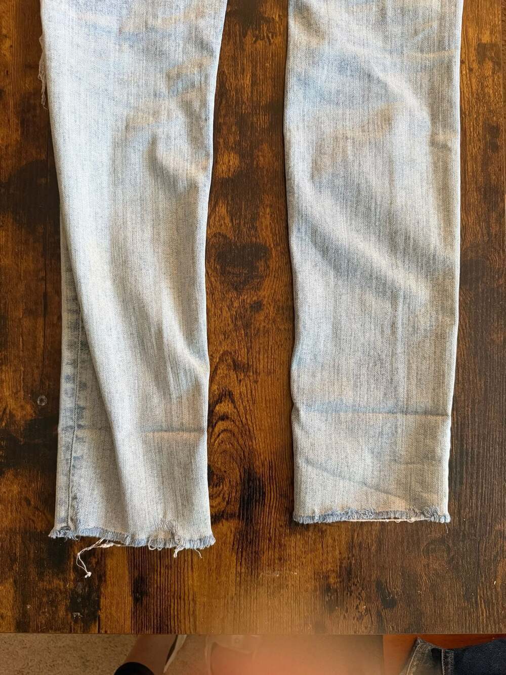 &DENIM Women's Low Waist Skinny Distressed Jeans, Light Wash, Size 28/32 - Picture 5 of 7